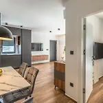 Luxury Coast Apartman *